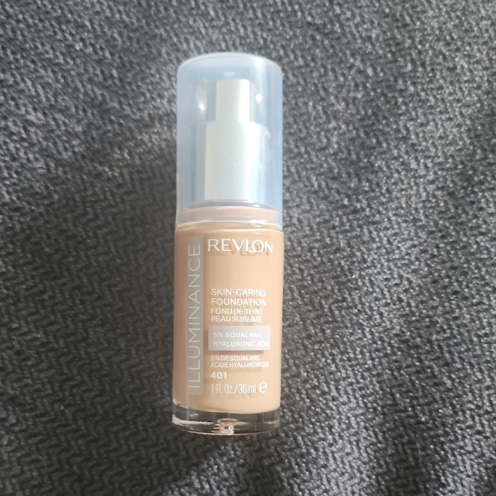 Revlon Illuminance Skin-Caring Foundation - Tan